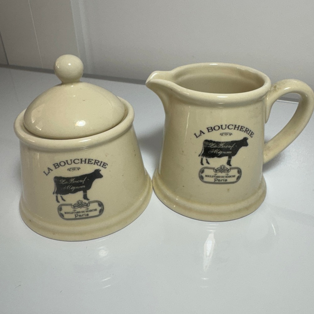 La Boucherie Paris‎ Cream Ceramic Sugar Bowl With Lid And Creamer Pitcher Set